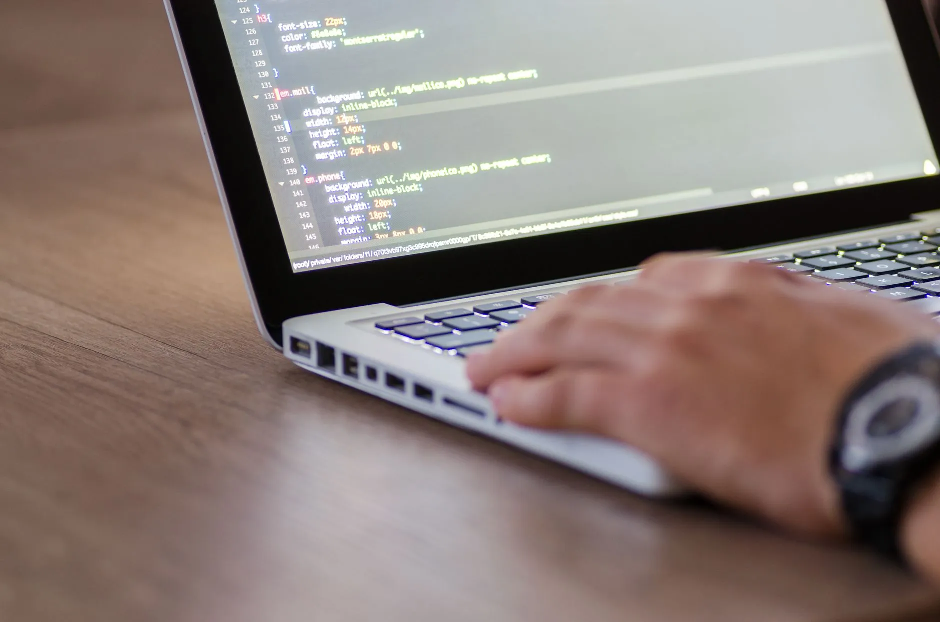 Software engineers rebuilding a targeted application module at their desks — Avaib