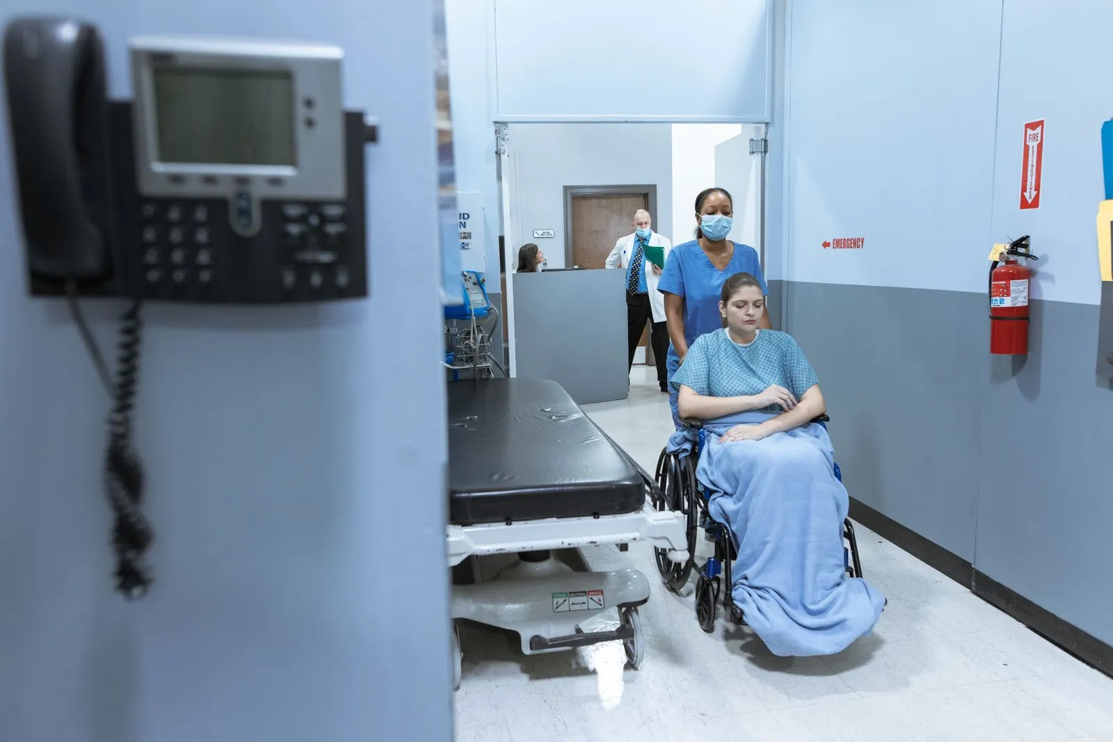 A healthcare clinician using clinical software