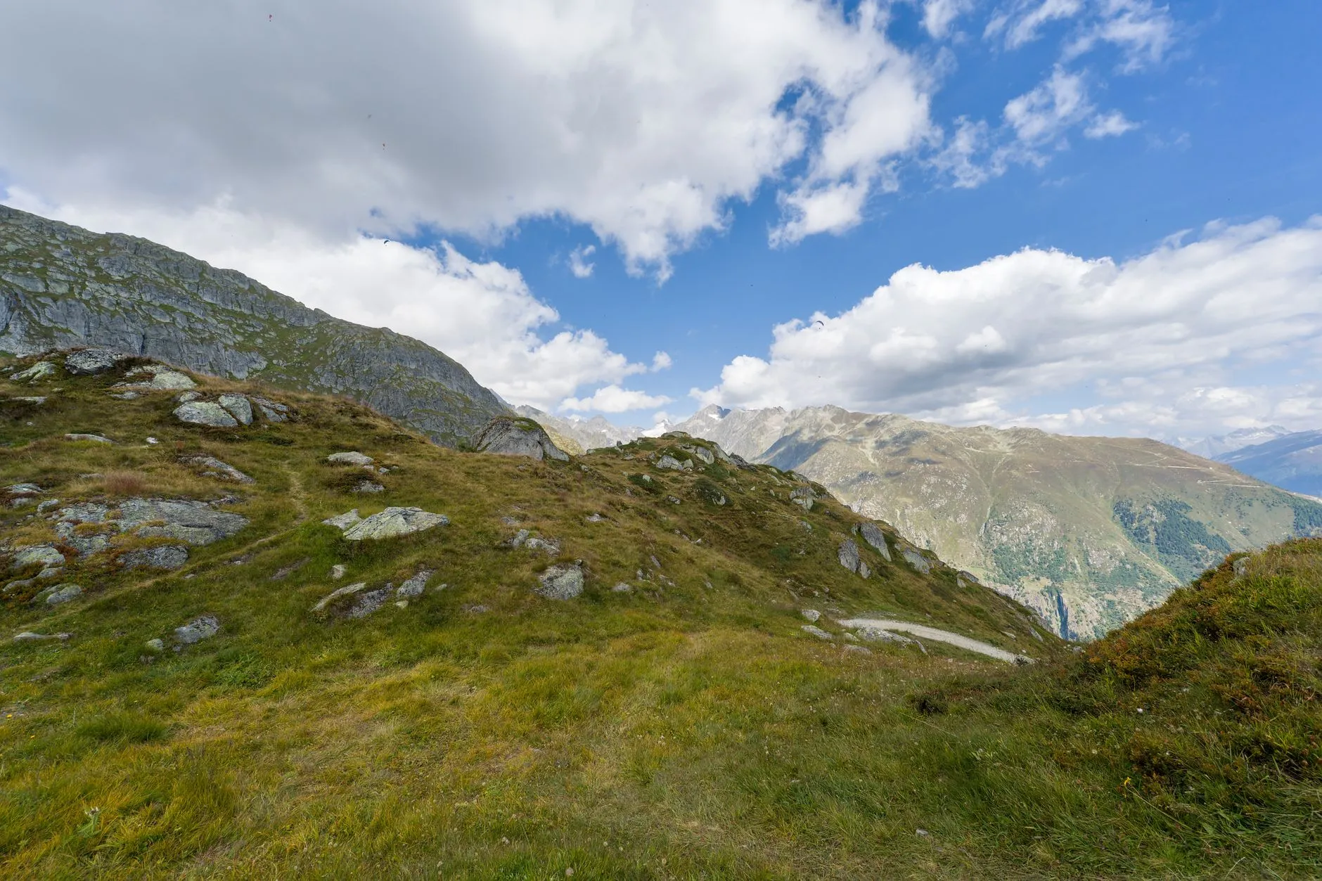 Cloud server infrastructure powering a multi-tenant SaaS platform — Avaib