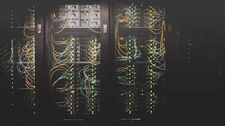 Cloud servers in a modern data centre